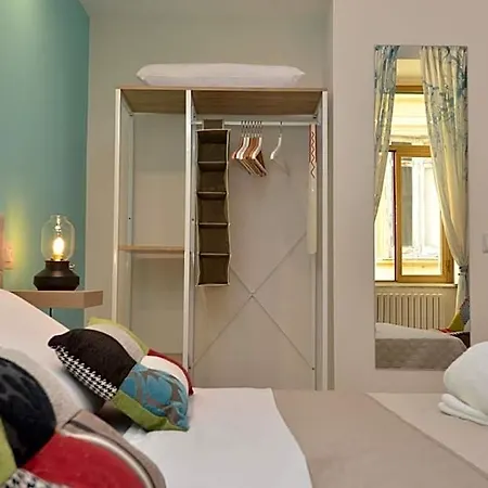 Casazeni Nápoles
